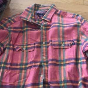Vineyard Vine size Lg